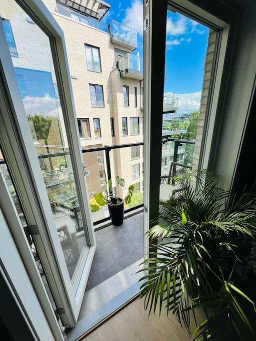 M&b Small Family - Close To Airport Express Station Leilighet *